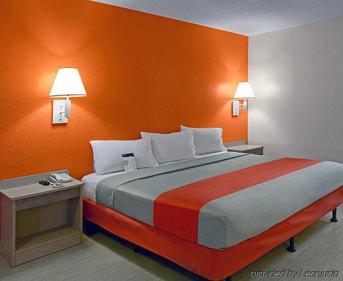 Motel 6 Sacramento, Ca - Downtown Exteriör bild