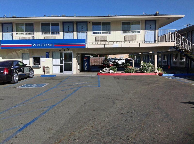 Motel 6 Sacramento, Ca - Downtown Exteriör bild
